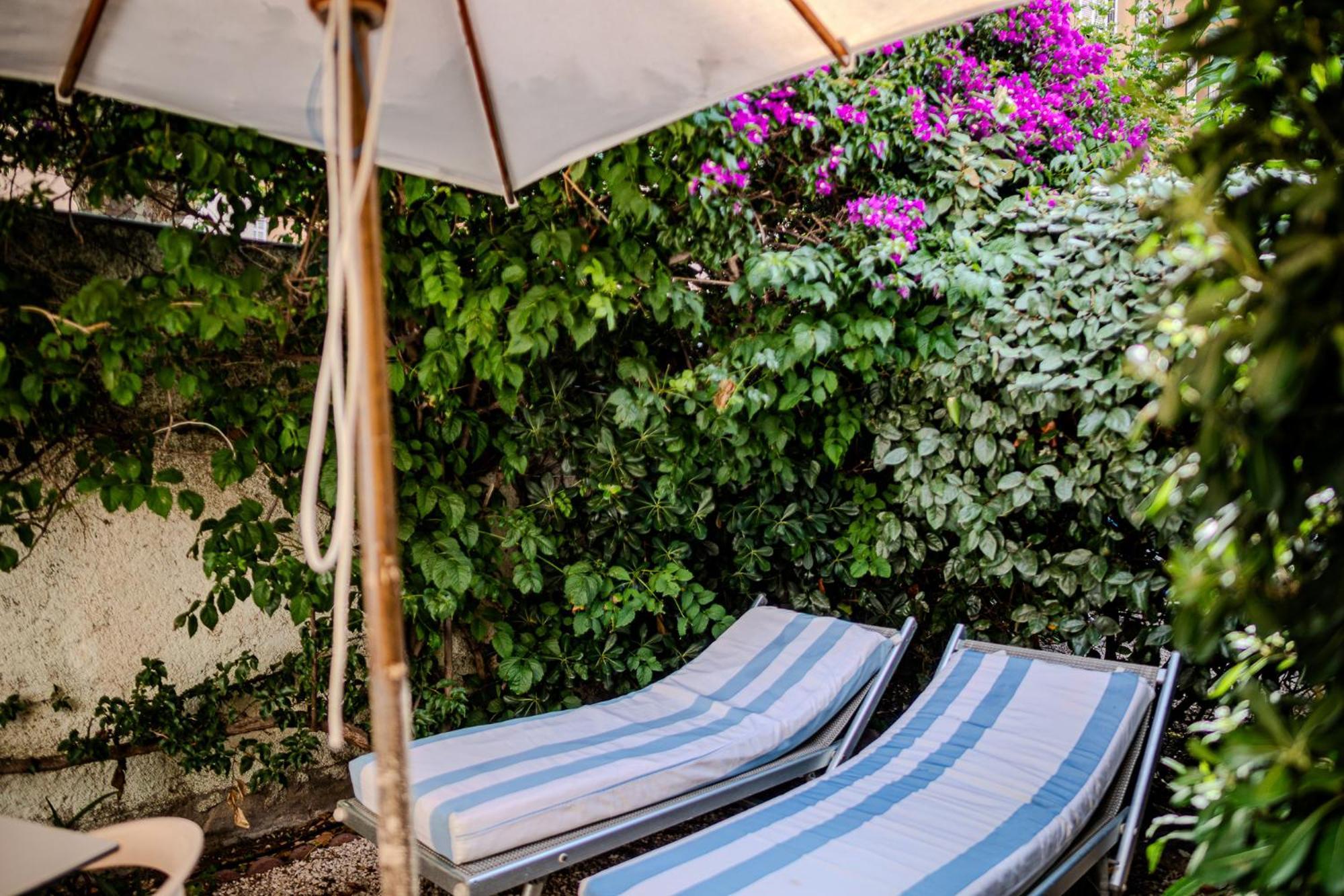 Hotel Beau Rivage Le Lavandou Exterior foto